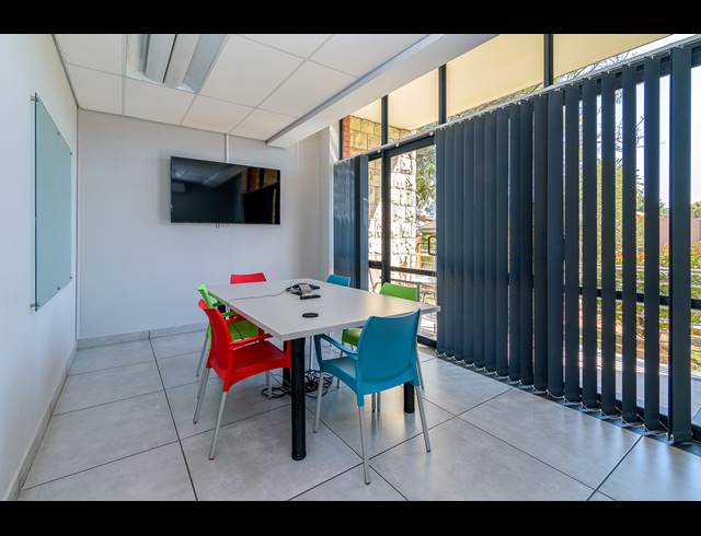 219M² OFFICE FOR SALE IN SIMBA
